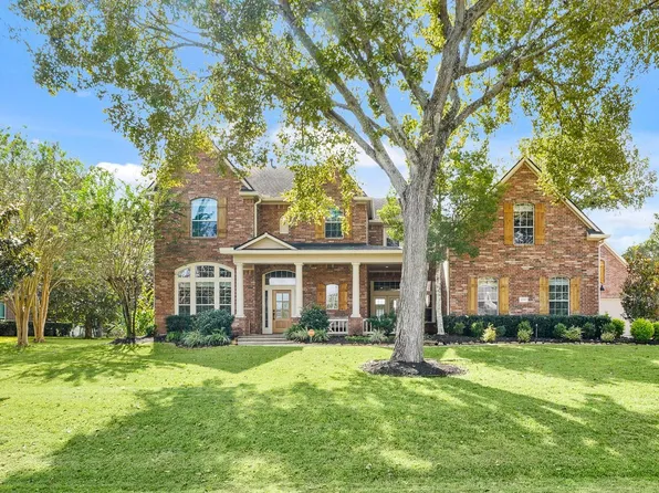4703 Oxbow Cir W, Weston Lakes, TX 77441