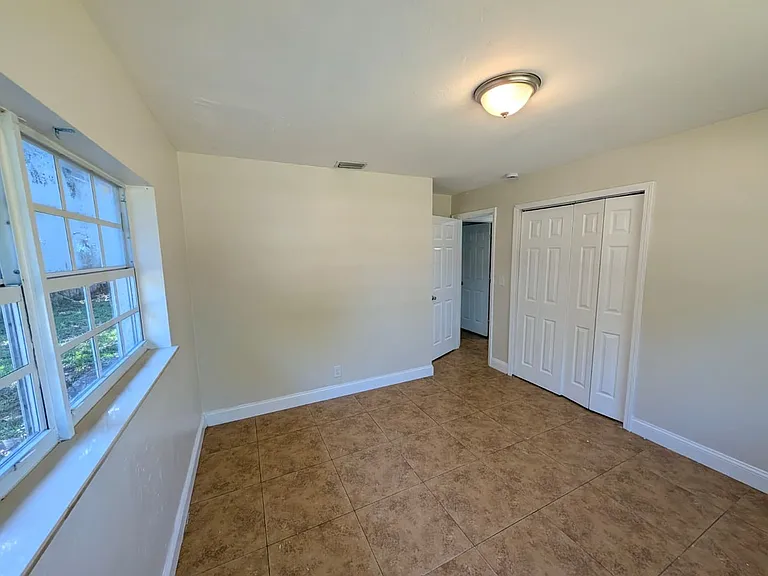 180 Penn Way — Photo 23