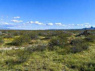 3032 S Zircon Rd, Golden Valley, AZ 86413