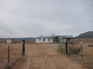5 Falcon Ct E, Edgewood, NM 87015