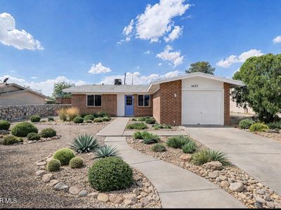 1625 Phil Gibbs Dr, El Paso, TX, 79936
