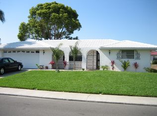 5643 Saren Dr, New Port Richey, FL 34652