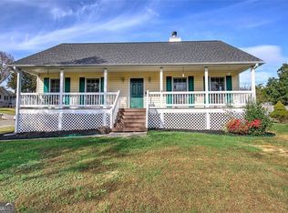 12 Magnolia Ct, Rydal, GA 30171