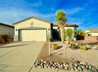 938 W Ashworth Rd, Green Valley, AZ 85614