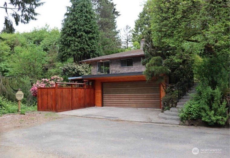 1st image of 1104 N 6th Avenue