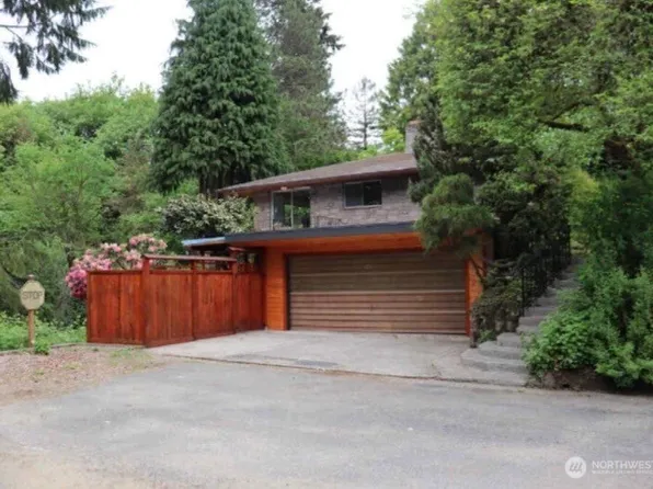 1104 N 6th Avenue, Kelso, WA 98626