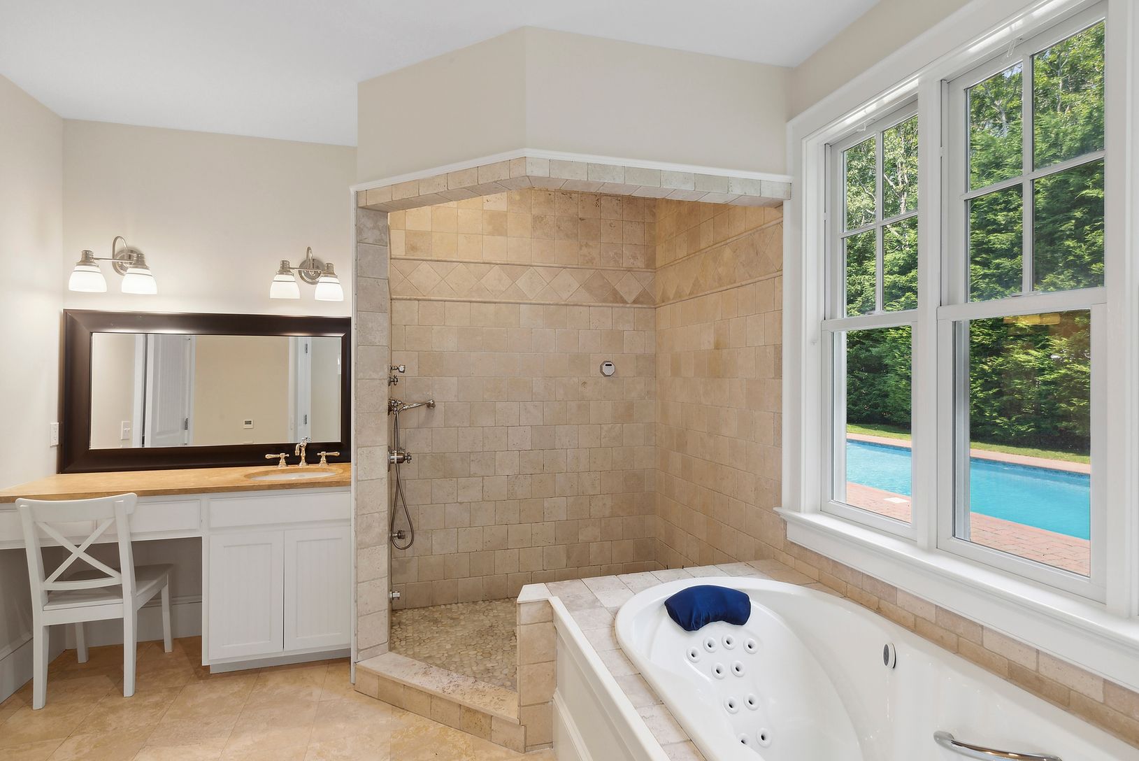  Principal Bath