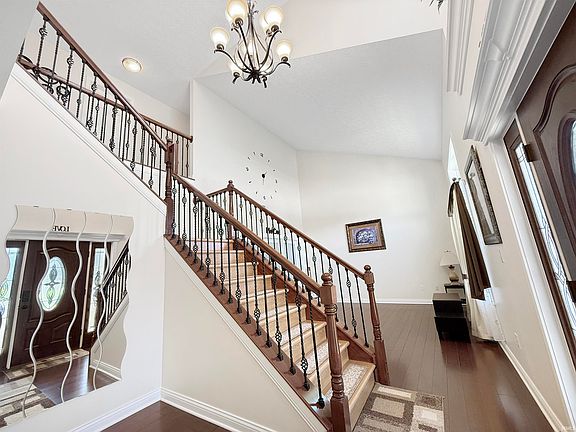 3rd image of 4585 Duckhorn Ln