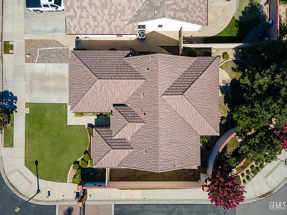 2nd image of 9817 Cinderella Ave