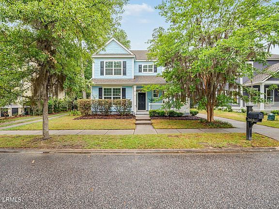 2nd image of 1616 Deanne Drive