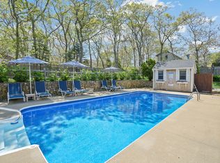 15 21st St N, Edgartown, MA 02539