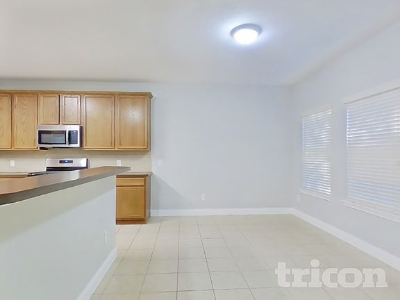 5th image of 12043 Belle Ct