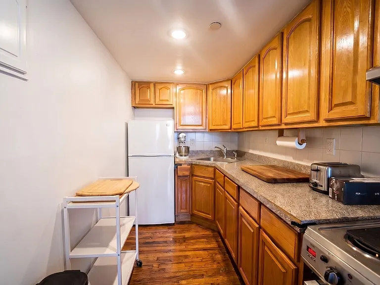 521 W 149th St #3N — Photo 4