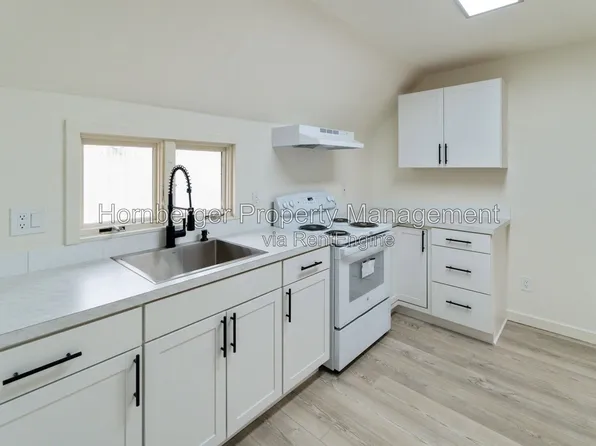 227 E Ermina Ave APT 3, Spokane, WA 99207