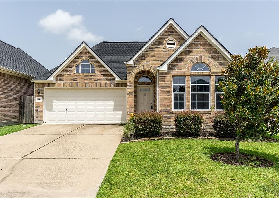 1st image of 15827 Pleasant Green Cir