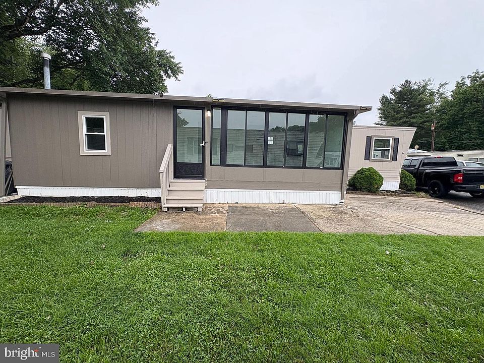 1st image of 1 Victory Ave #74