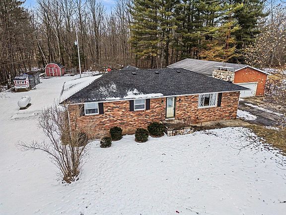 2nd image of 2302 Mertz Rd