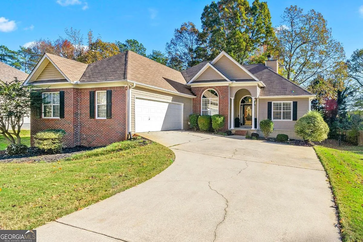 472 Crosshaven Way photo 1