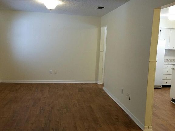 3rd image of 4701 S Bailey Ave
