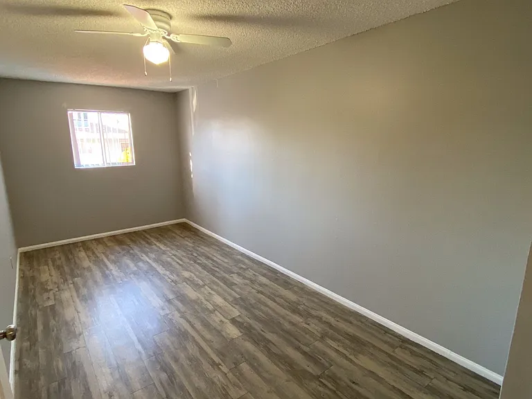 798 McClure St. — Photo 31