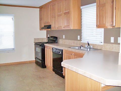 2nd image of 402 E Highway 121 Trlr 597