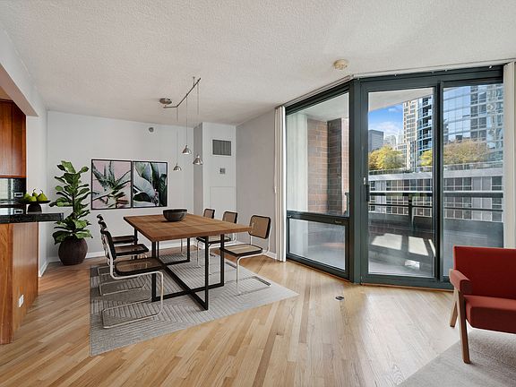 5th image of 480 N McClurg Ct APT 601