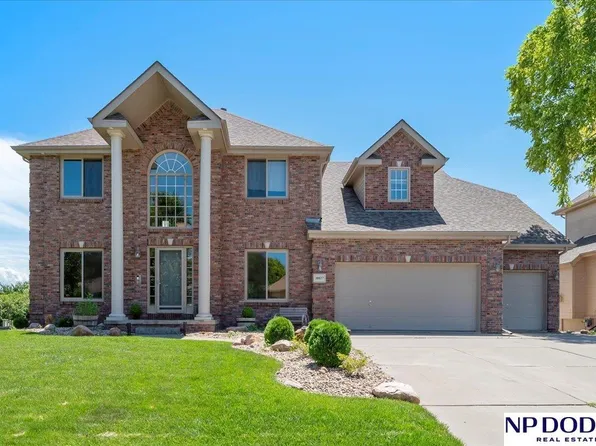 18617 Gertrude St, Omaha, NE 68136