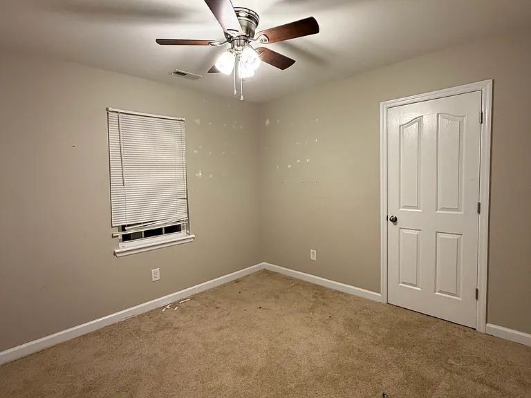 111 Woodbury Farm Dr — Photo 18