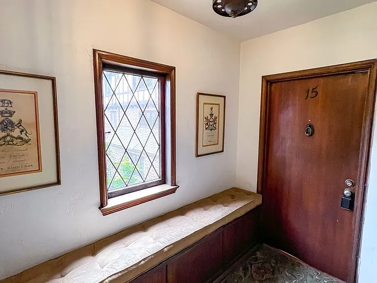 Ten-O-Five Anhalt Apartments — Photo 52