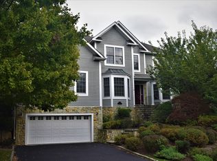 18 Miller Cir, Armonk, NY 10504