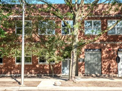 5823 N Ravenswood Ave APT 205, Chicago, IL, 60660