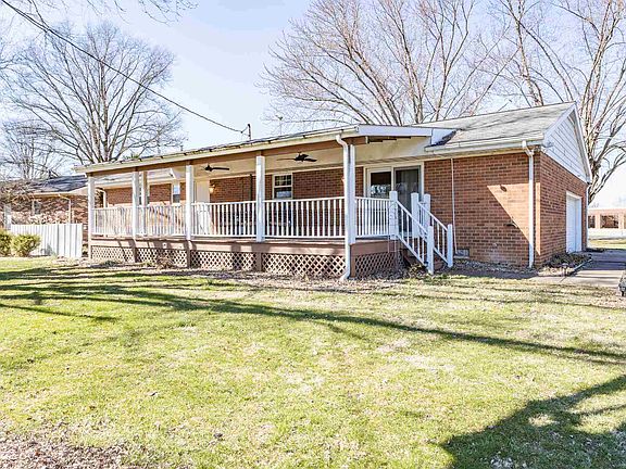 3rd image of 4121 Theater Dr