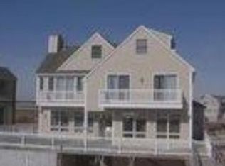 947 Dune Rd, Westhampton Beach, NY 11978