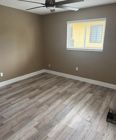 2776 SW 31st Pl — Photo 15