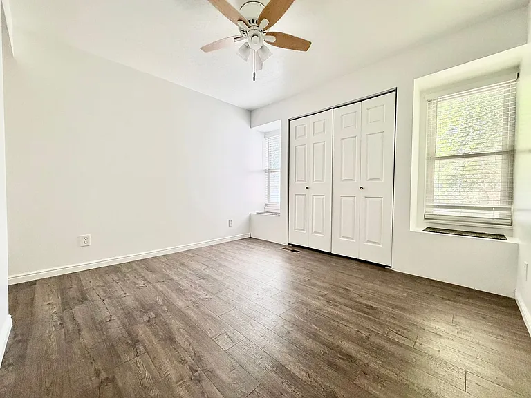 1091 & 1099 W Shepard Ln — Photo 10