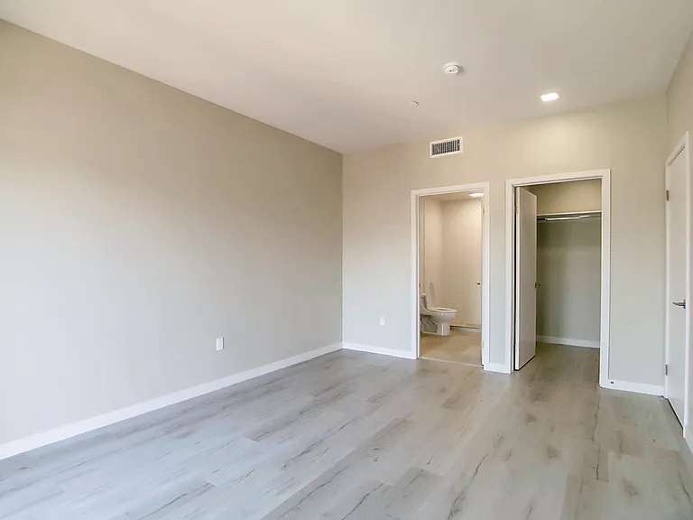 The Vivant Apartments — Photo 22