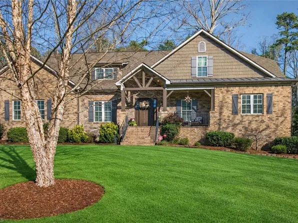 1310 Kilkenny Ln, Rural Hall, NC 27045