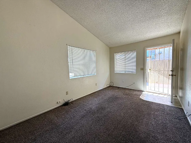 364 Rio Grande Ct #A — Photo 3