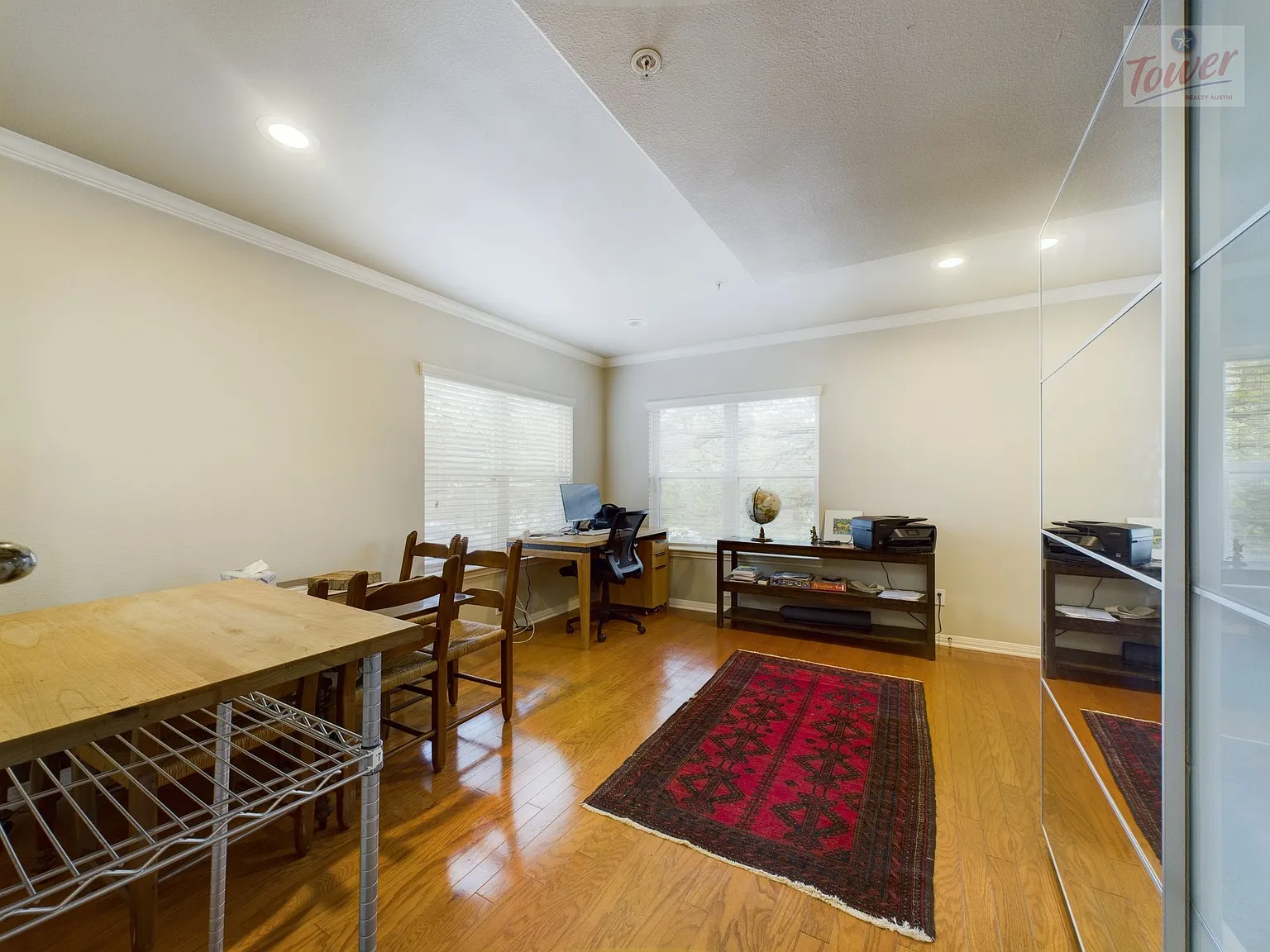 3007 Speedway Apt 3 — Photo 4