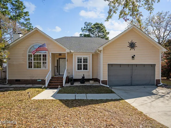 404 Kingsworth Lane SE, Leland, NC 28451