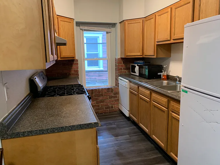 404 Greenwood Pl #1 — Photo 6