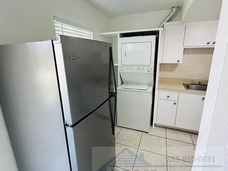 1400 S Broadway Lantana, FL 33462 — Photo 12