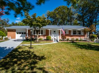8622 Regency Ct, Annandale, VA 22003