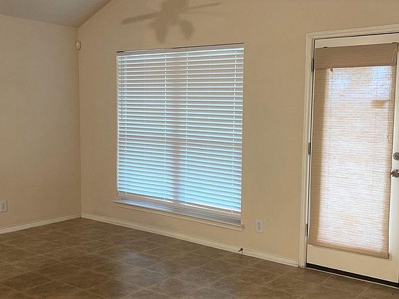 4th image of 9711 Emerald Pl