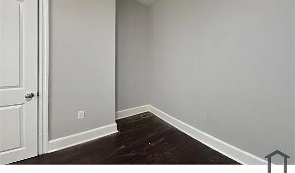1446 N Edgewood St — Photo 14