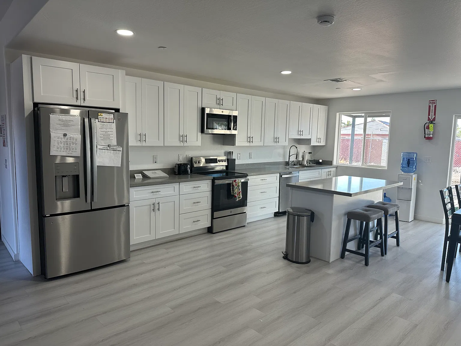 4 bed, 2000 sqft, $2,360 — Photo 2