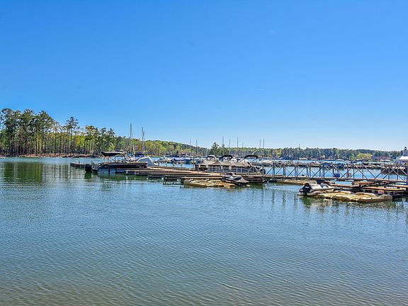 3rd image of 103 Harbor Pl