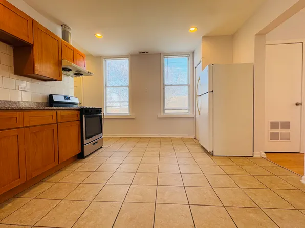 833 W 35th Pl #3F, Chicago, IL 60609