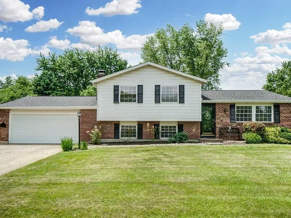 824 James Dr, Mason, OH 45040