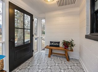 4058 Wallace Ln, Des Moines, IA 50310